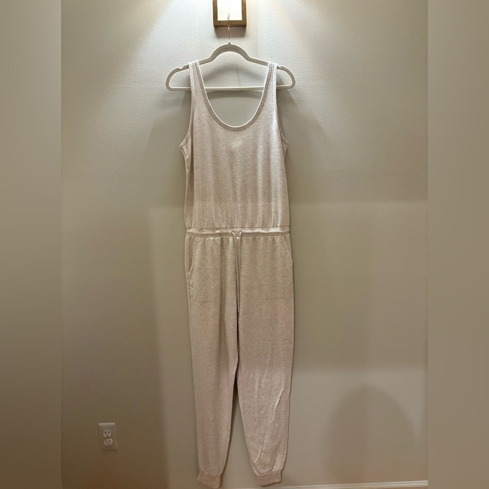 Athleta cream medium tall super comfy lounge jumpsuit (with pockets 💥)